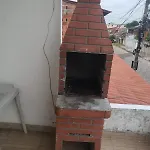 Quartos Em Casa Com Piscina E Churrasqueira