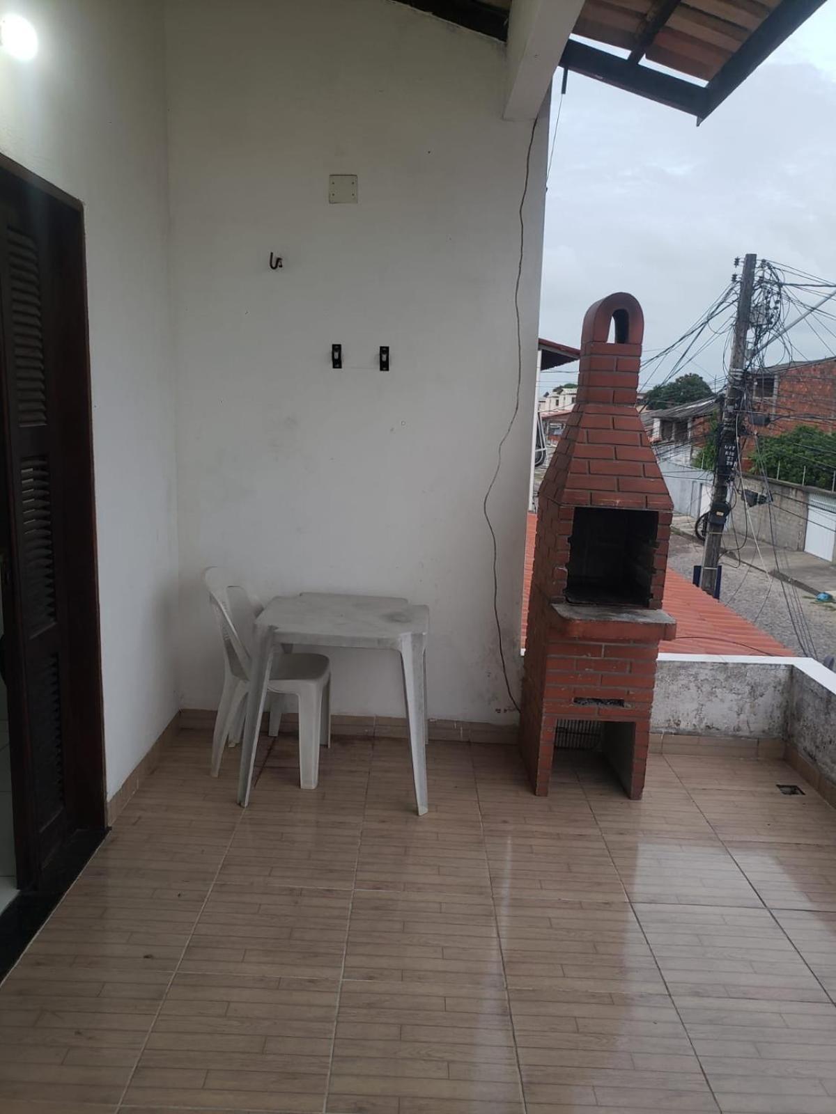 Quartos Em Casa Com Piscina E Churrasqueira *