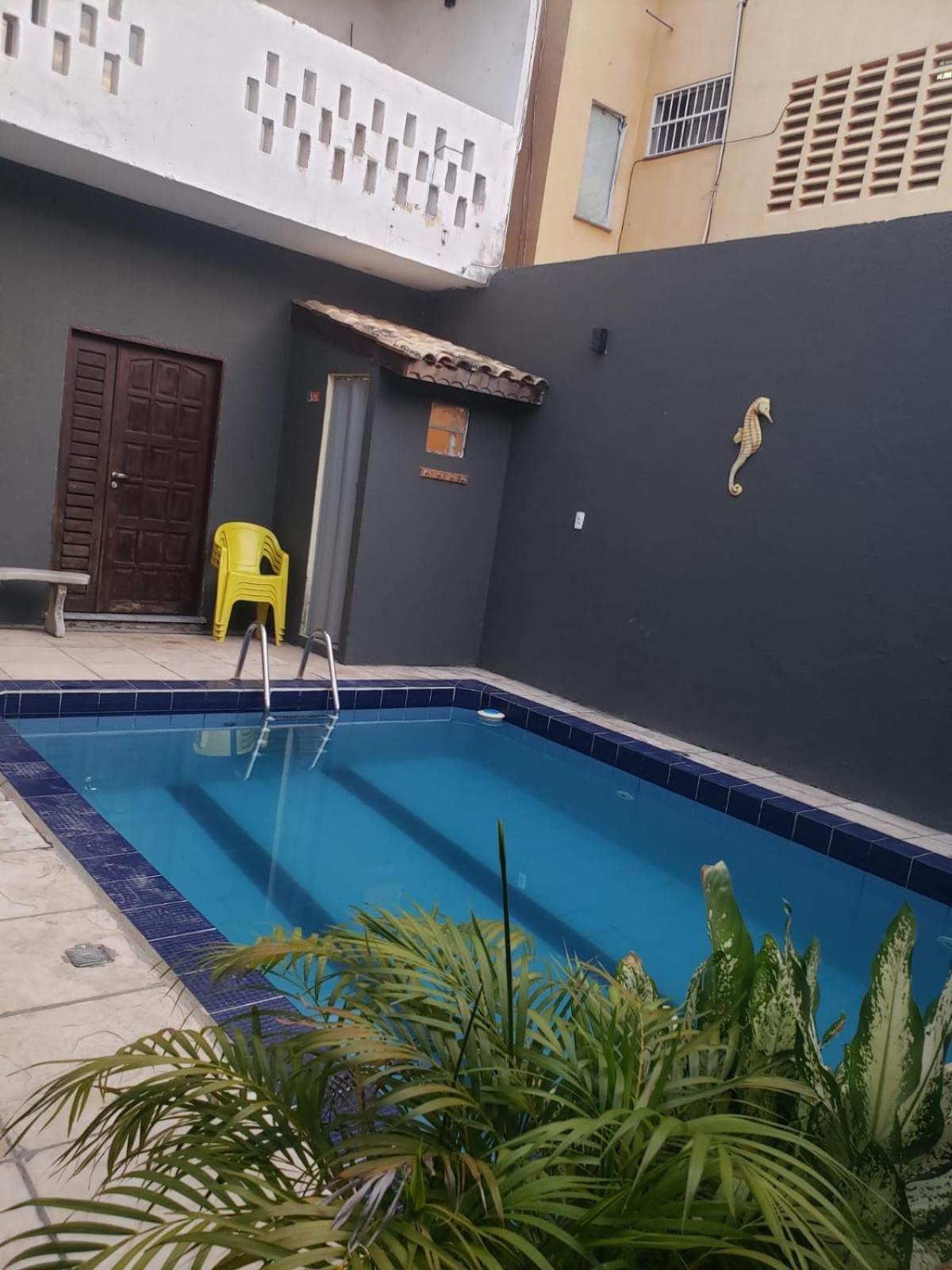 Quartos Em Casa Com Piscina E Churrasqueira * Fortaleza (Ceara)