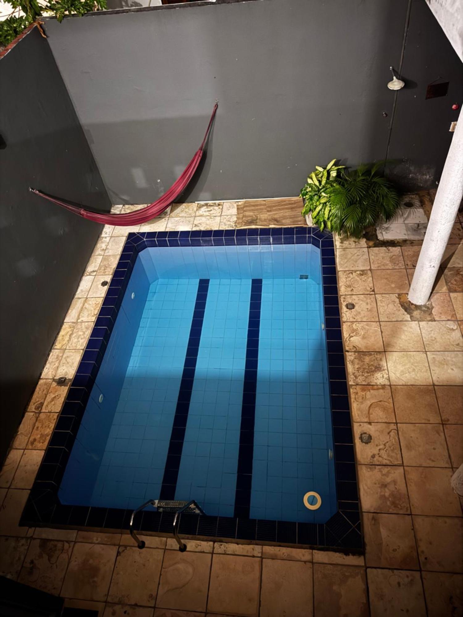 Quartos Em Casa Com Piscina E Churrasqueira * Fortaleza (Ceara)