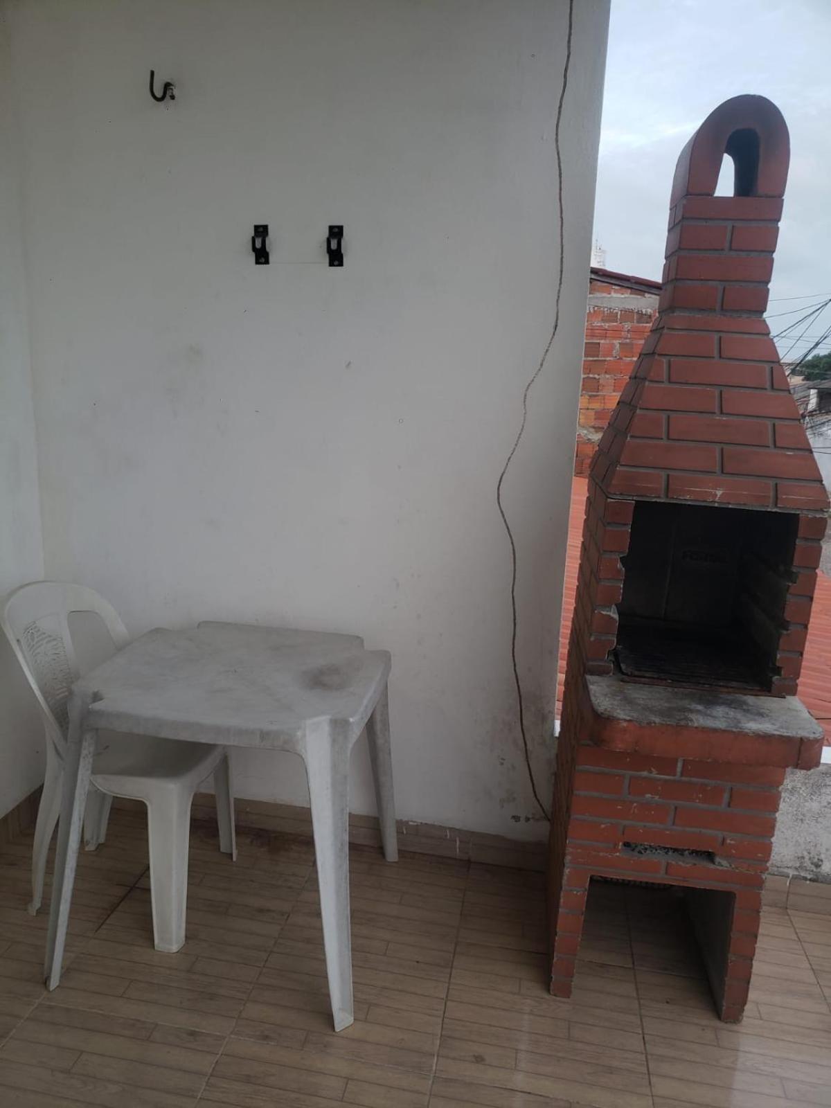 Quartos Em Casa Com Piscina E Churrasqueira Hospedagem domiciliar